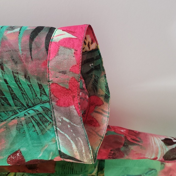 Chico's 3/4 Sleeve Top Semi Sheer Floral Print with Front Tie Waist Detail - Picture 4 of 12